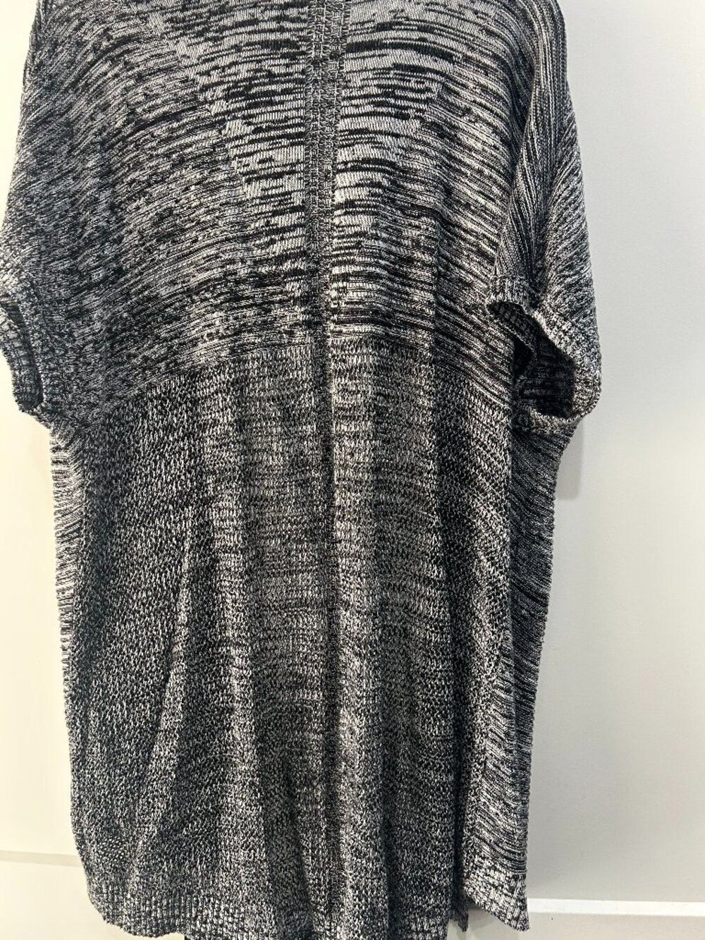 Apt. 9 Black and White Open Sweater/Cardigan Size XL - Picture 2 of 2
